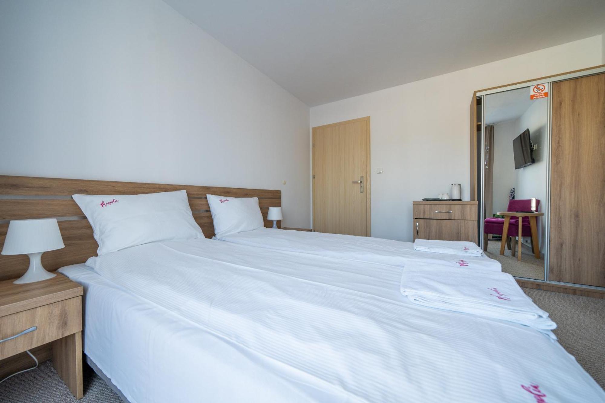 Magnolia Pokoje I Apartamenty Dębki Exterior foto