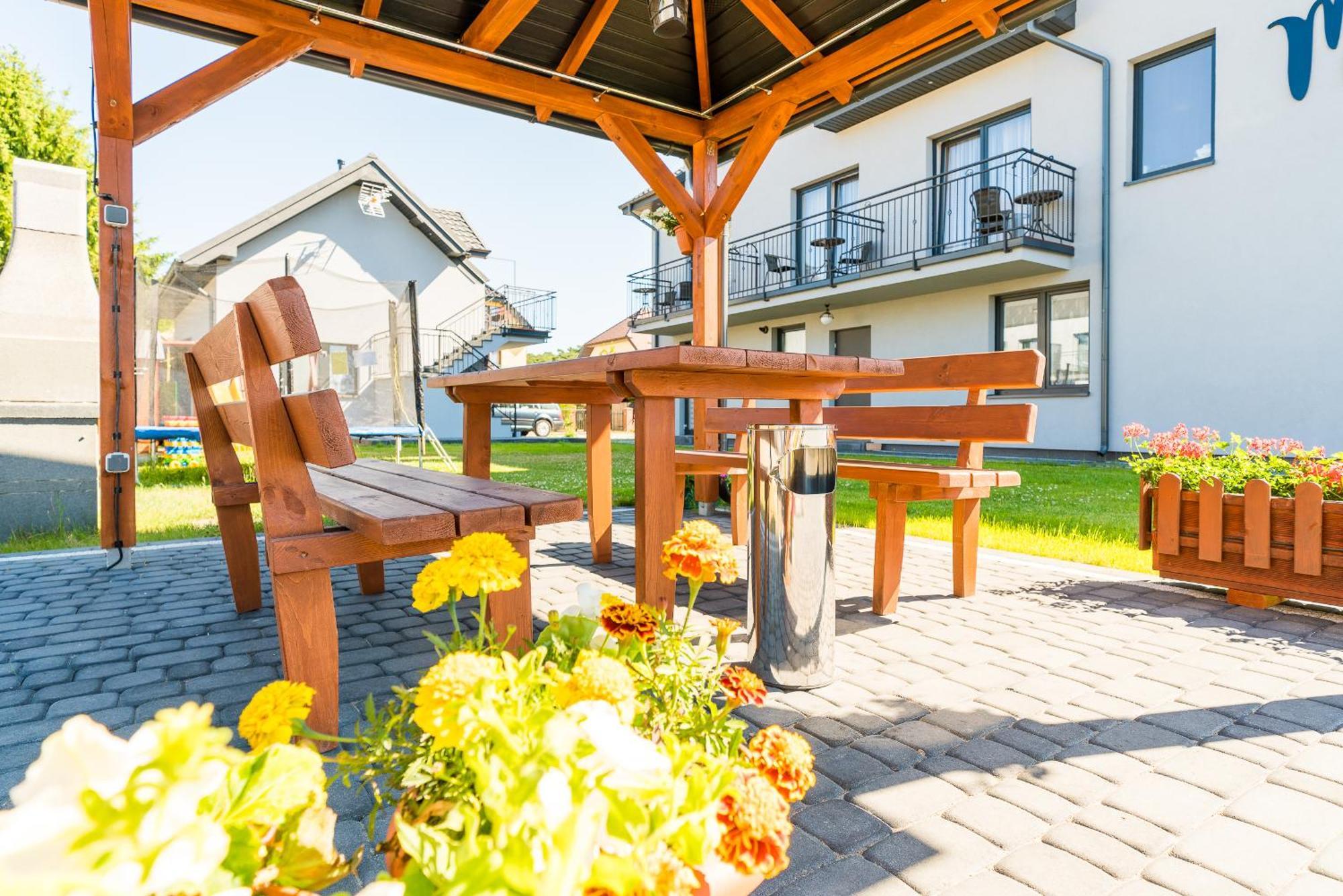 Magnolia Pokoje I Apartamenty Dębki Exterior foto